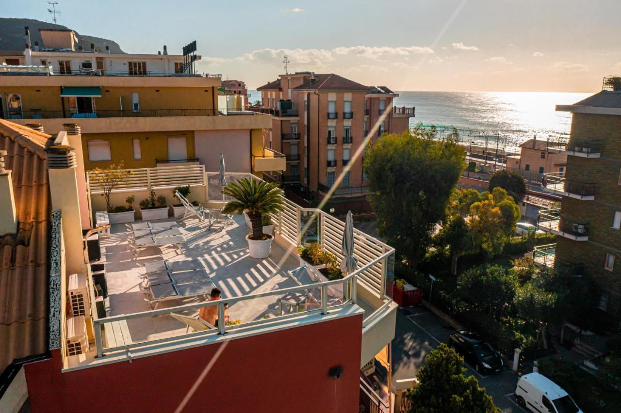 Ligure Residence Pietra Ligure Eksteriør bilde