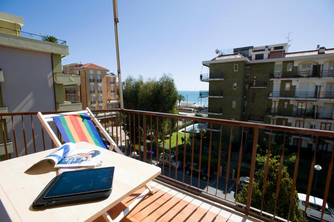 Ligure Residence Pietra Ligure Eksteriør bilde